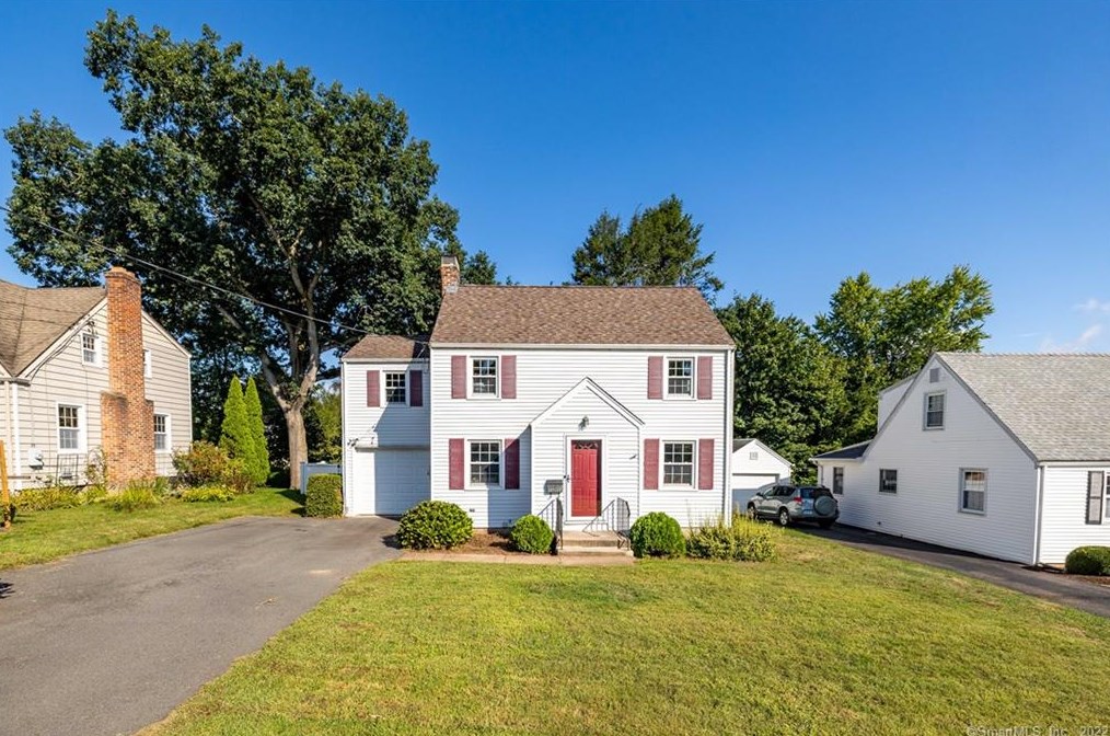 121 Beverly Rd, Hartford, CT 06119-1712