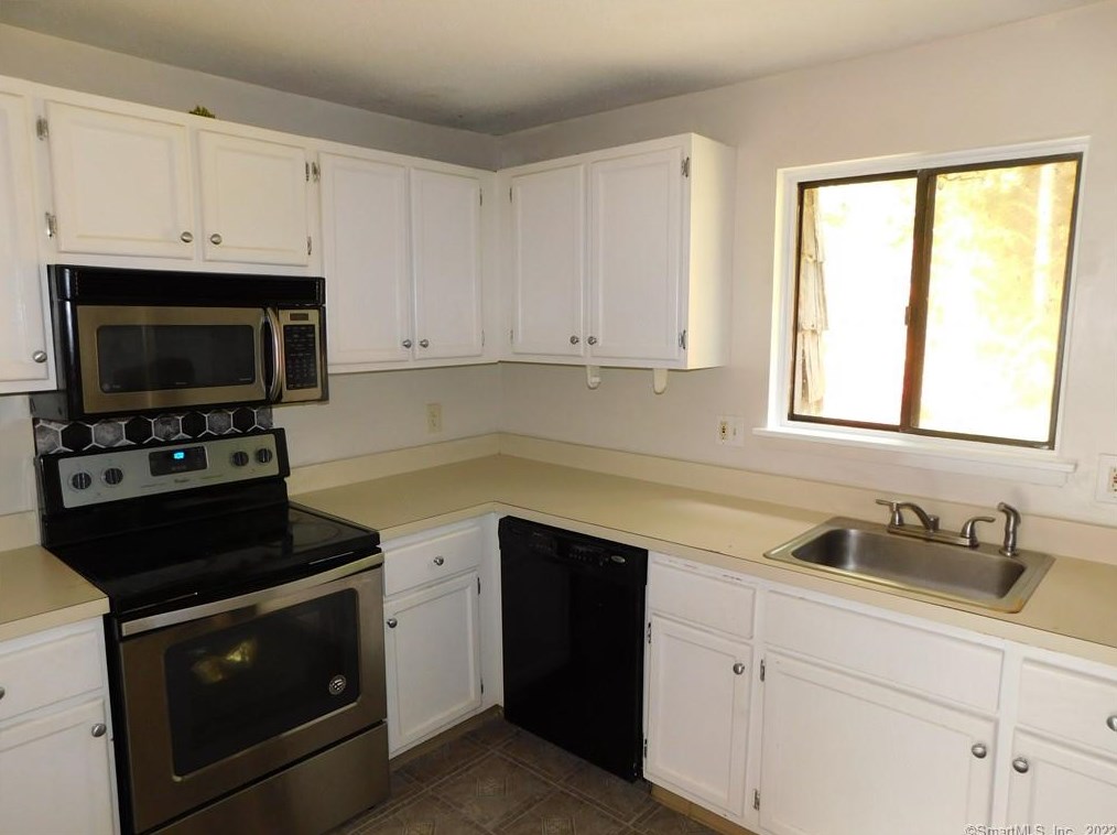 235 High Path Rd Unit 235, Windsor, CT