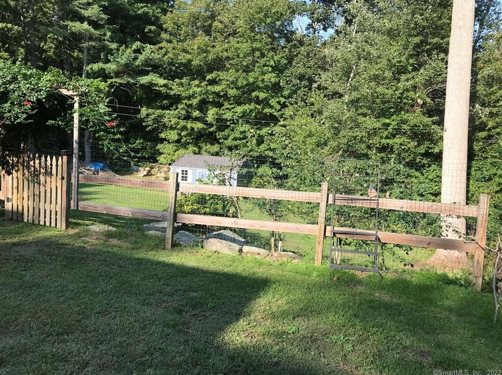 94 Kelseytown Rd, Clinton CT 06413-1455 exterior