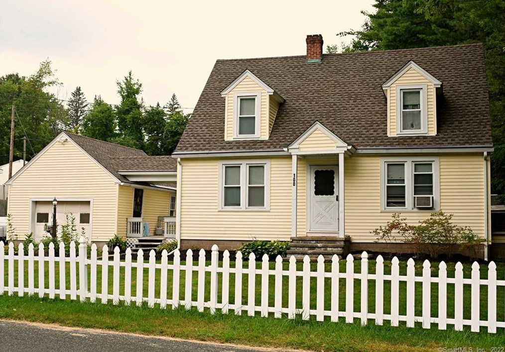 100 Hurlbut St, Winsted, CT 06098-1949