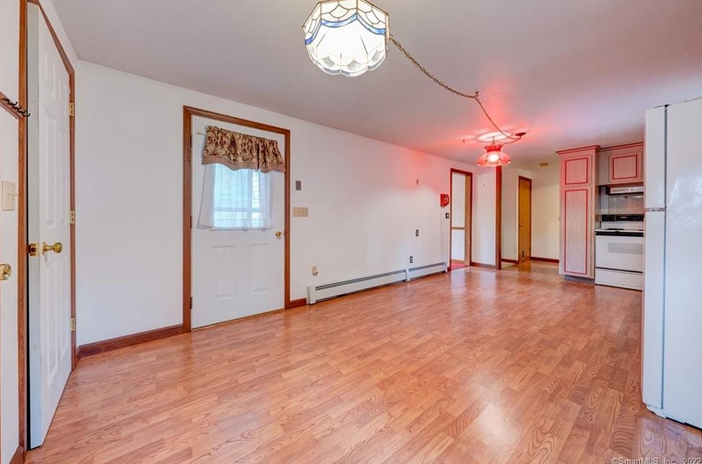 52 Merline Rd, Vernon CT 06066-4813 exterior