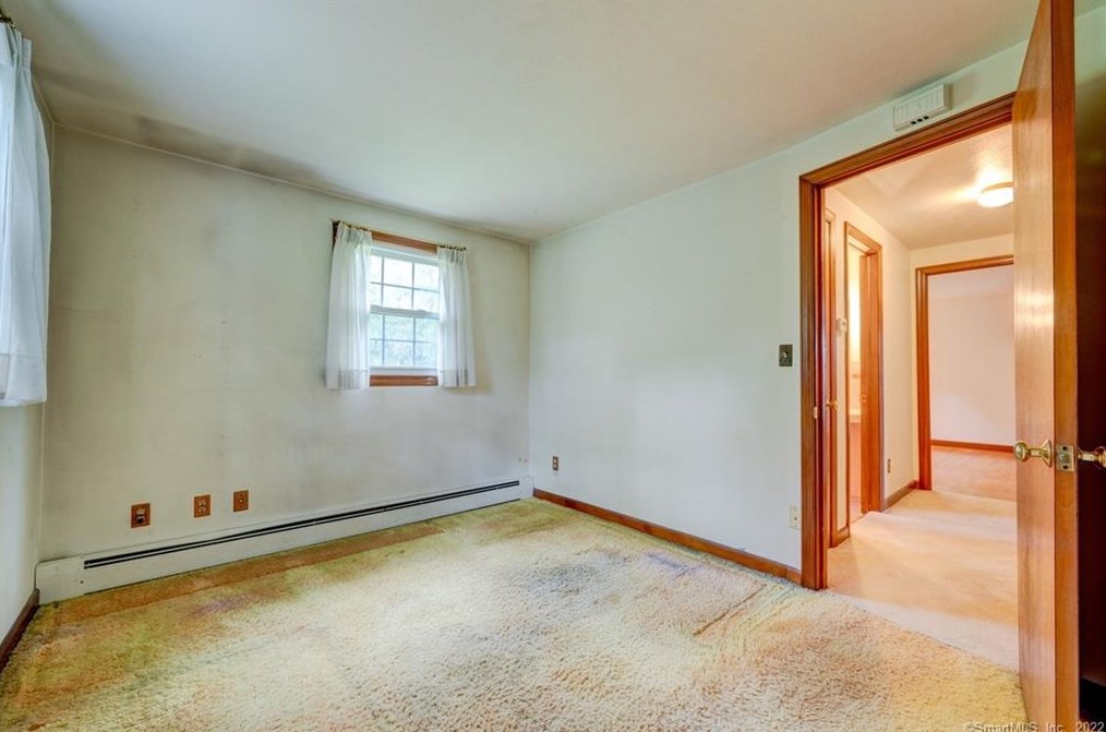 52 Merline Rd, Vernon CT 06066-4813 exterior