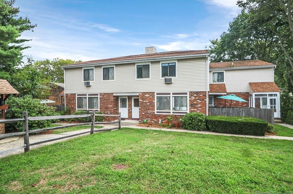 17 Dale St #3, Stamford, CT 06902