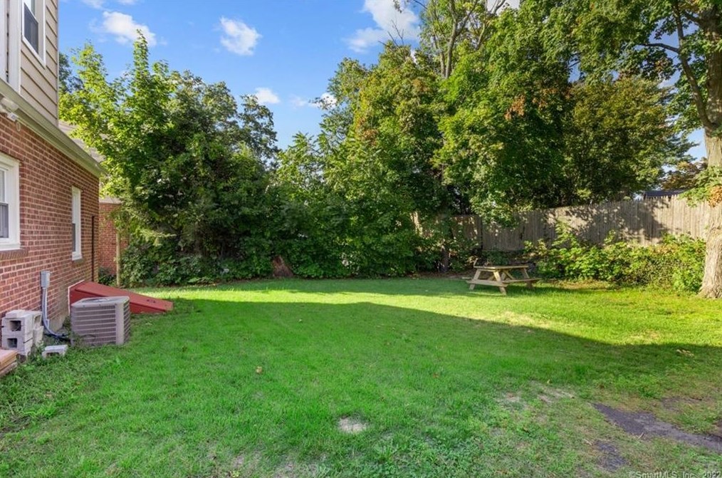 58 Michael Rd, New Haven CT 06514-4504 exterior