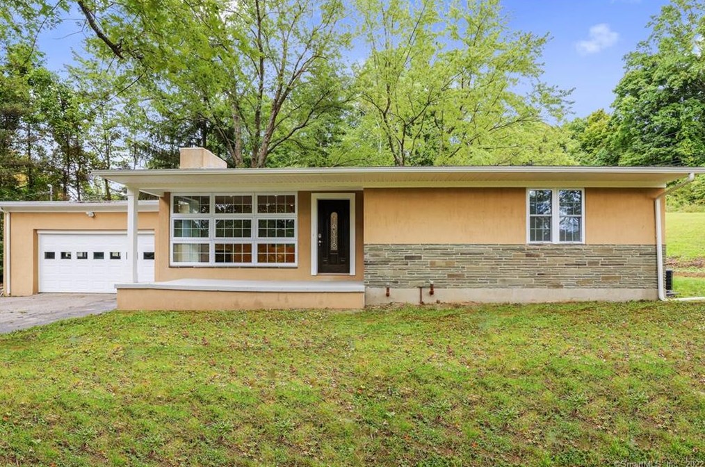 2 Chatfield Rd, Northville, CT 06776