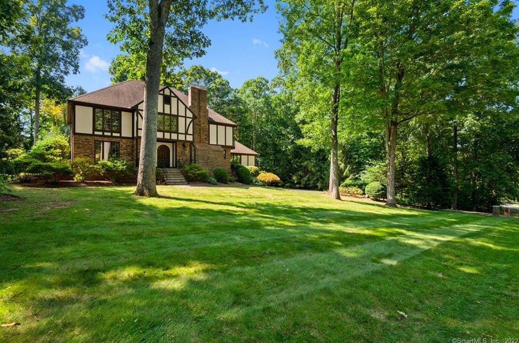 5 Meadowbrook Rd, Madison, CT 06443 exterior