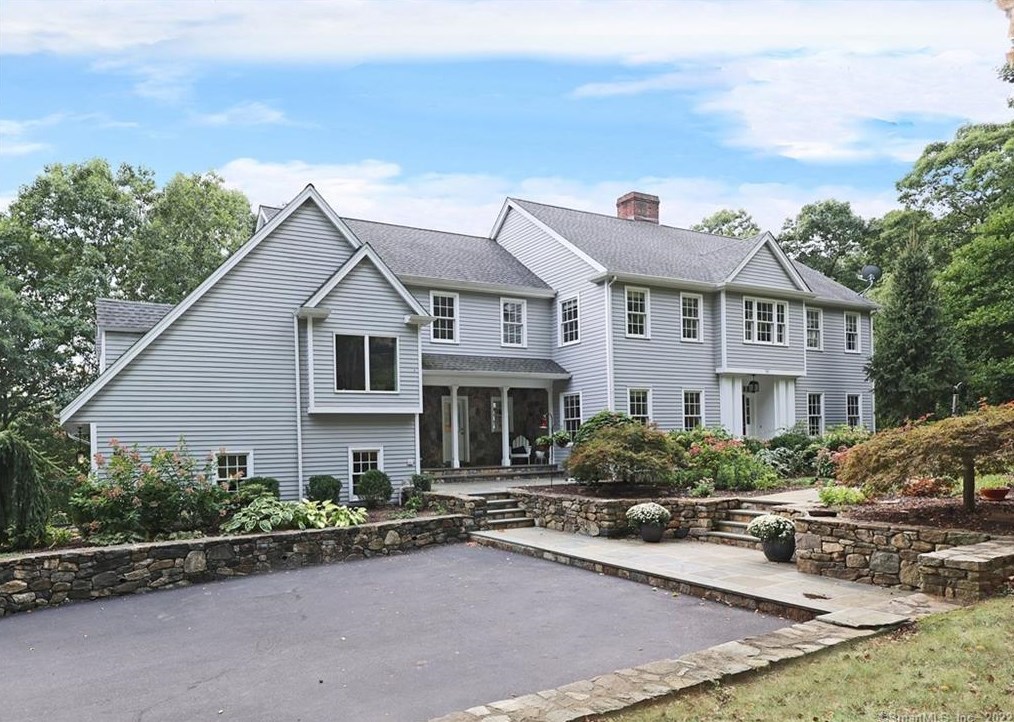 141 Ledges Rd, Ridgefield, CT 06877
