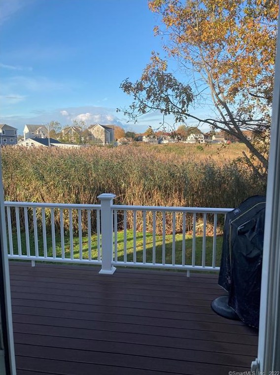7 Saye St, Fenwick, CT 06475