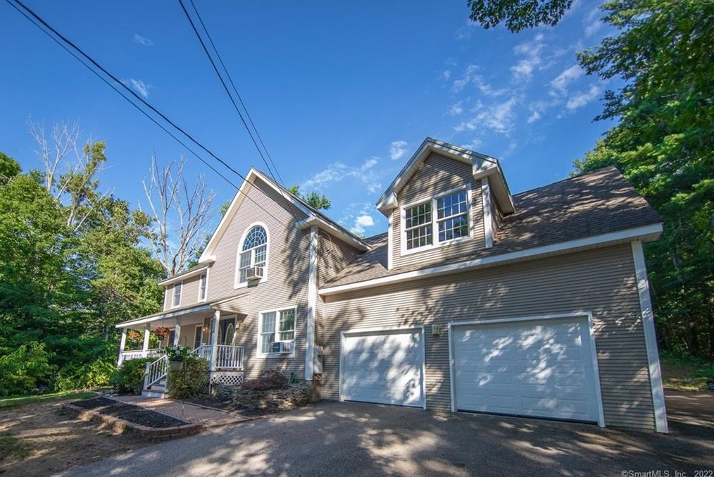 117 Old Colchester Rd, Amston, CT 06231