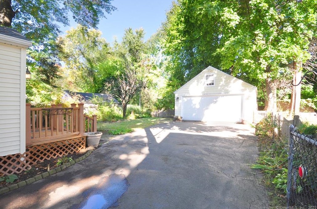 120 Caya Ave, Hartford CT  06110-1107 exterior