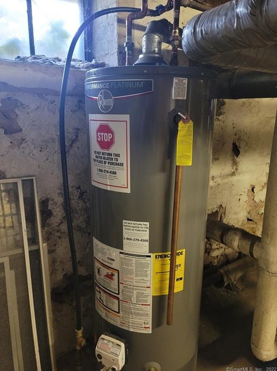 15 Parker Pl, New Haven CT 06512-3958 exterior