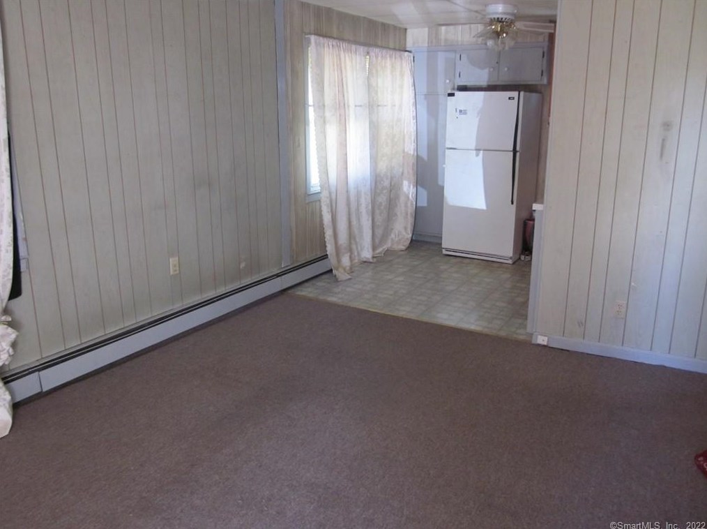 34 Sikorsky Pl, Stratford CT  06614-3729 exterior