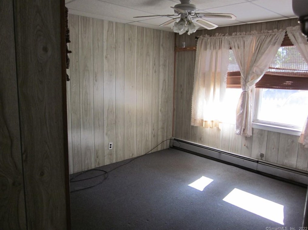 34 Sikorsky Pl, Stratford CT  06614-3729 exterior