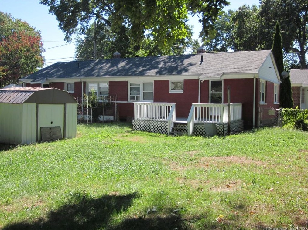 34 Sikorsky Pl, Stratford CT  06614-3729 exterior