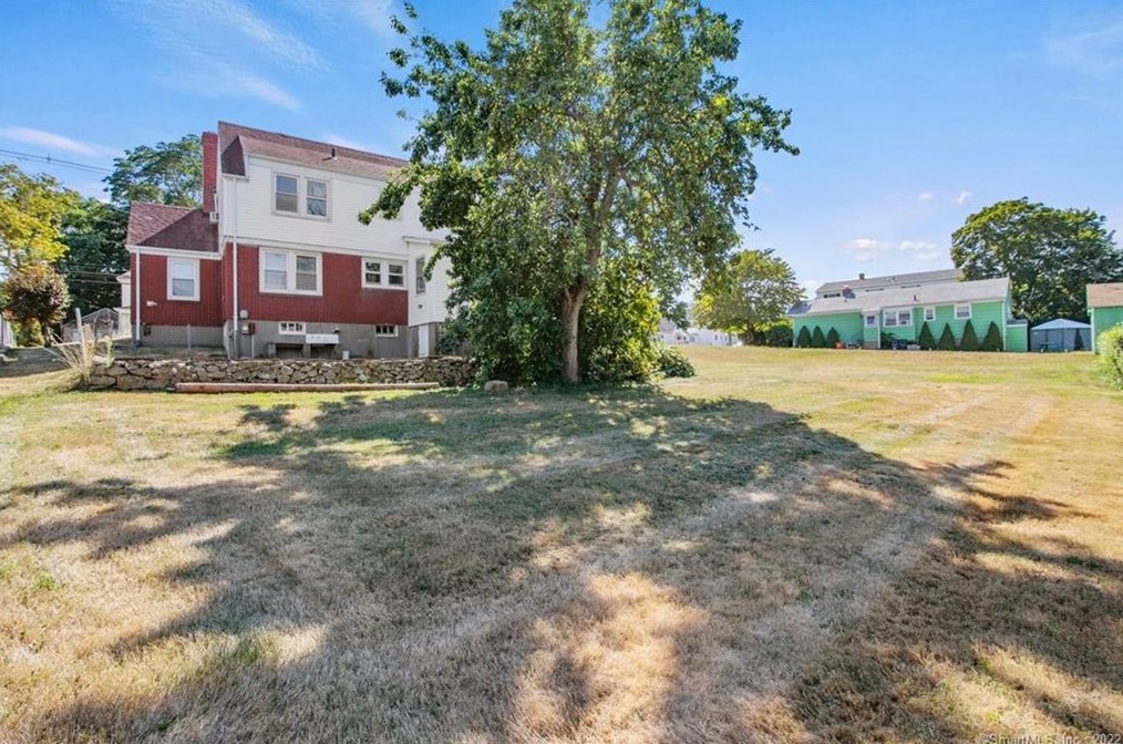 202 Poquonnock Rd, Groton, CT 06340