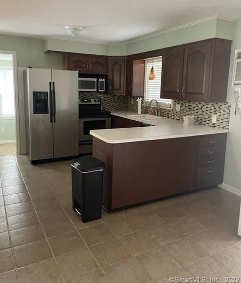 766 Hawthorne Ave, Derby CT 06418-1107 exterior