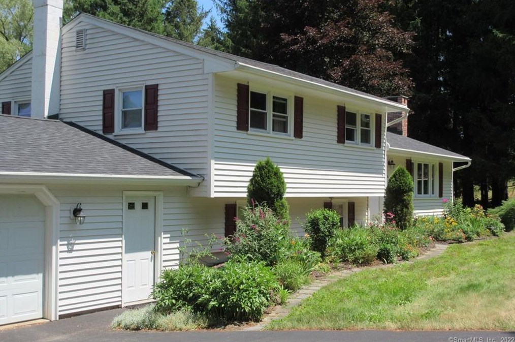 56 John Weik Rd, Morris, CT 06763