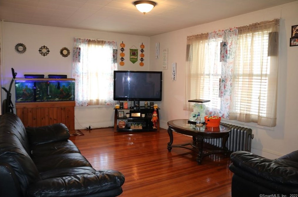 120 Williams St, Norwich, CT 06360-3442