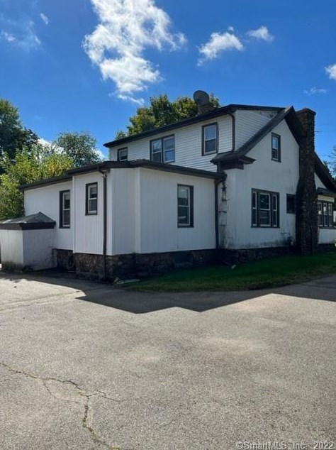 255 Reservoir Ave, Meriden CT  06451-2845 exterior