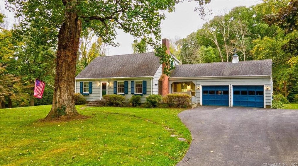 200 Wrights Crossing Rd, Pomfret Center, CT 06259
