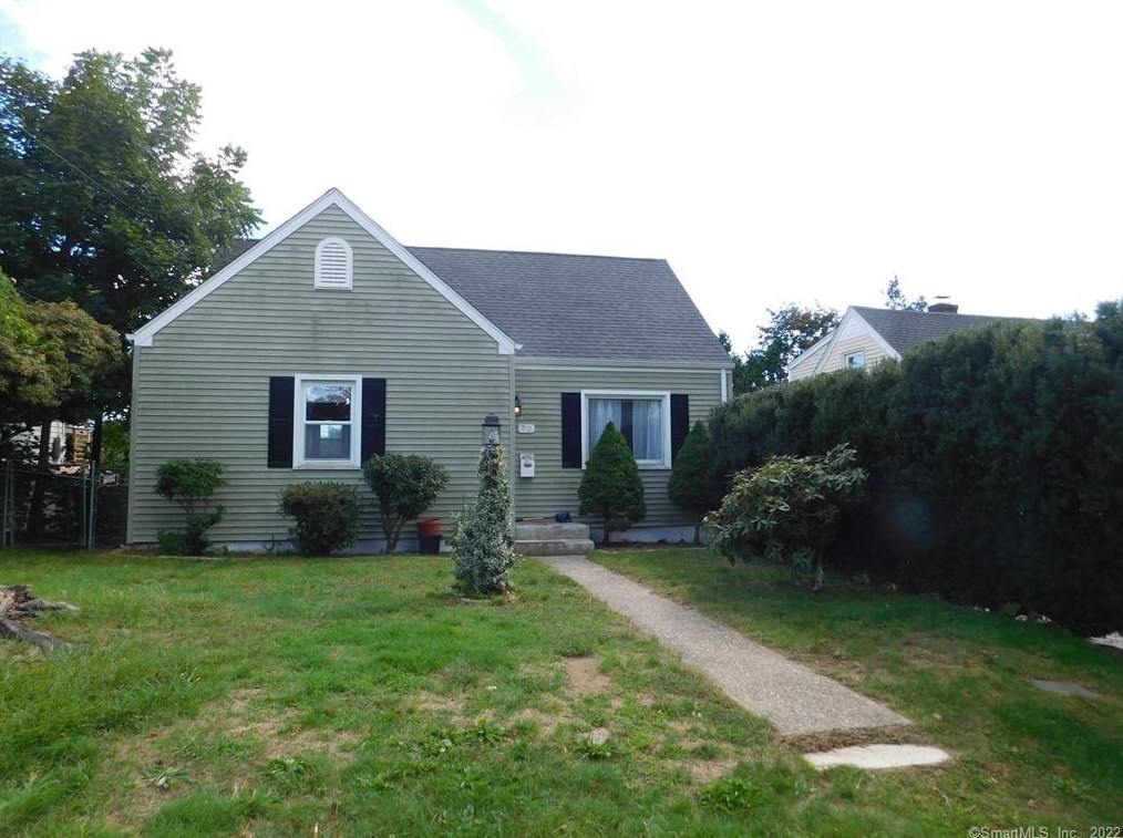 72 Sunset St, United States Coast Guard Ac, CT 06320