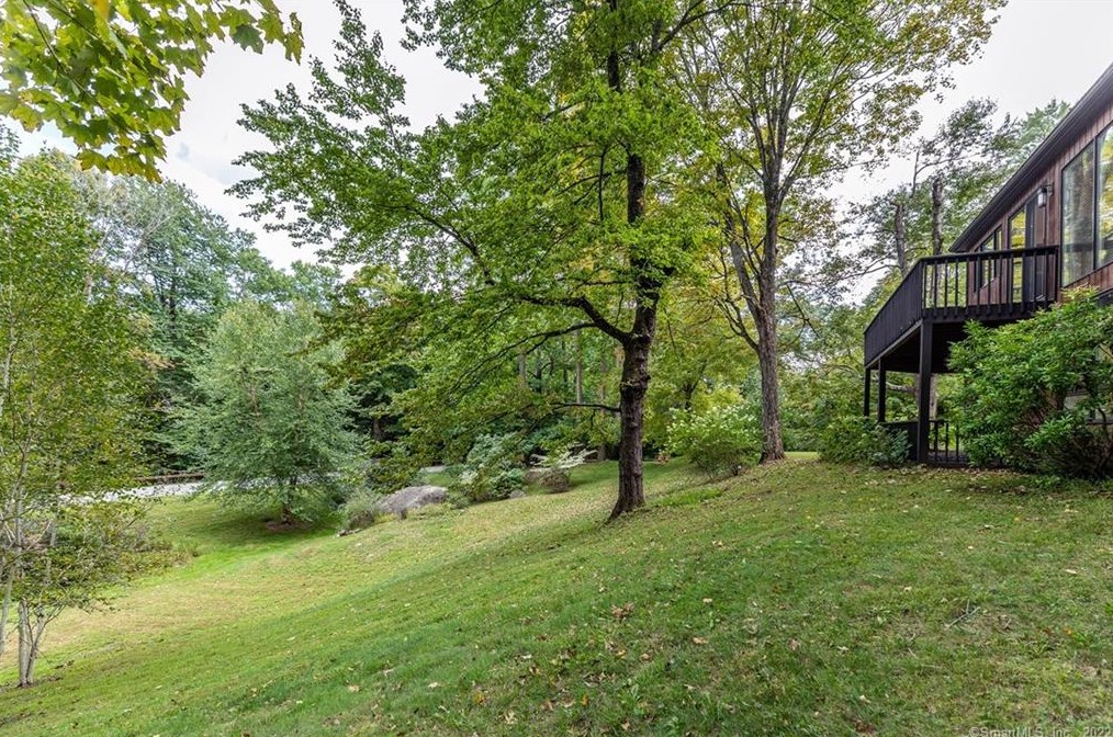 55 Highland Rd, South Kent, CT 06785-1131