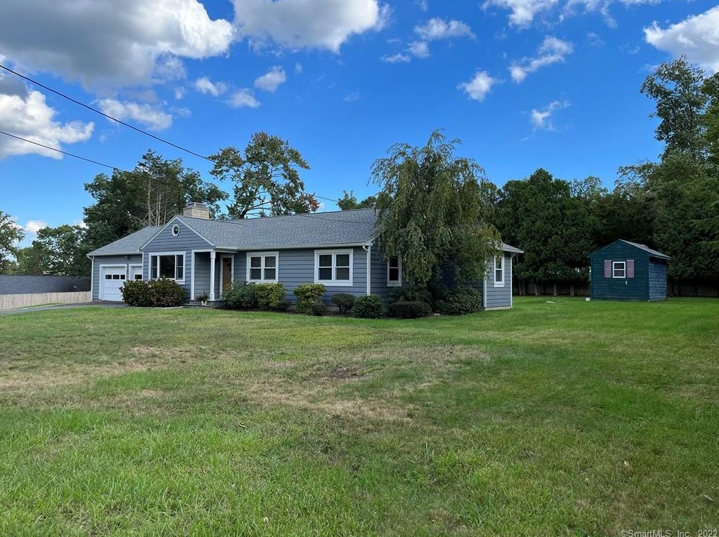 9 Pleasant Rise, Brookfield Center, CT 06804-2111