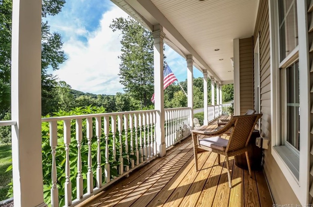 18 Everwood Dr, Northville, CT 06776-5443