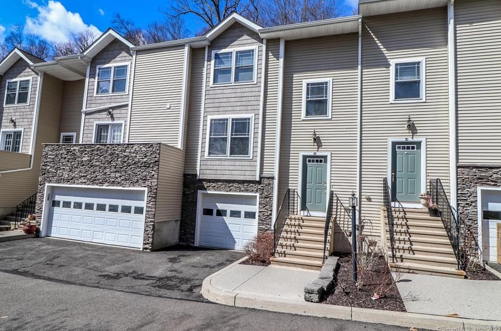 69 Stetson Pl #69, Danbury, CT 06811