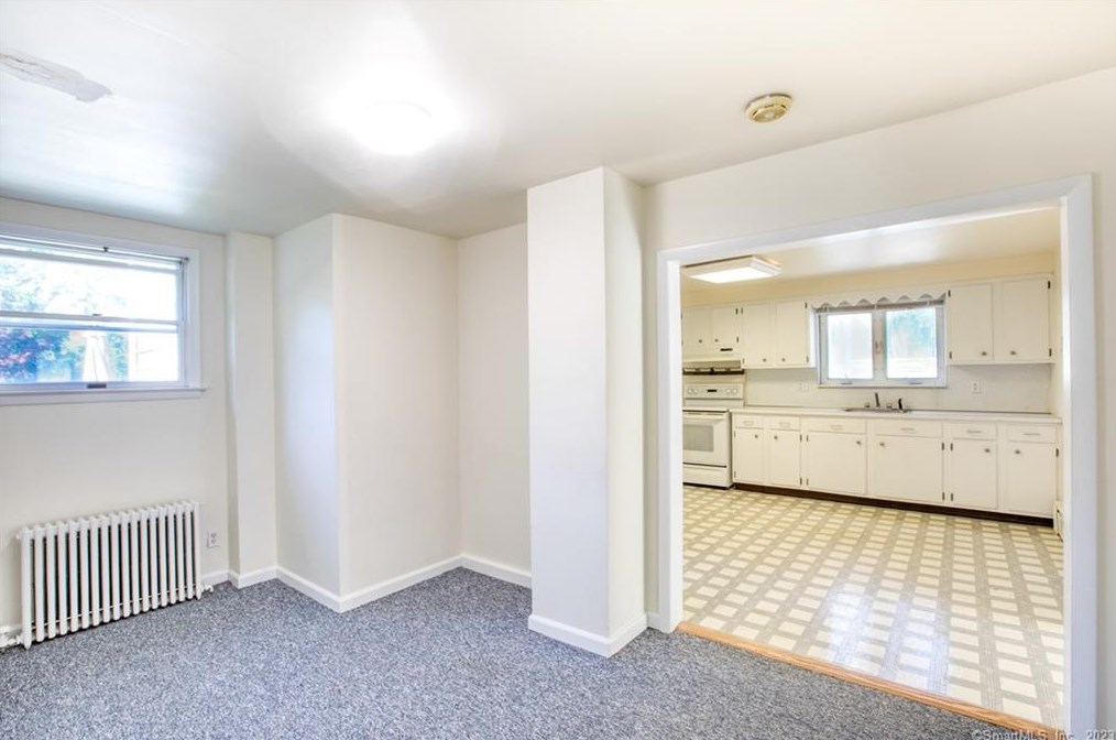 564 River Rd, Cos Cob CT  06807-1905 exterior