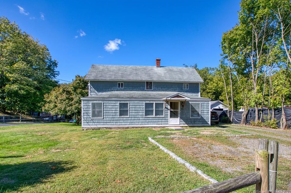 564 River Rd, Cos Cob CT  06807-1905 exterior