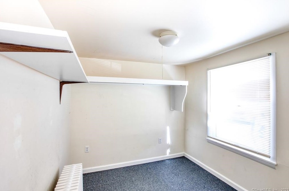 564 River Rd, Cos Cob CT  06807-1905 exterior