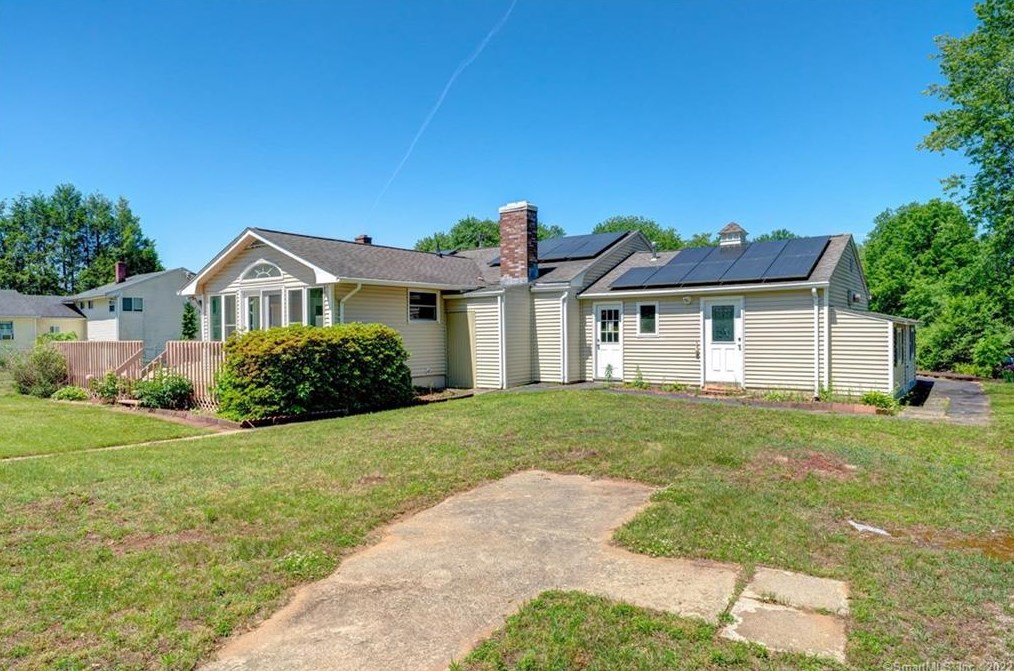 68 Meryl Rd, Wapping, CT 06074