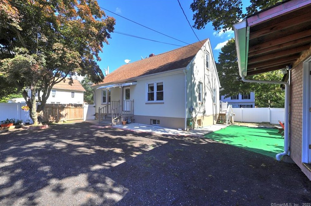 125 Lexington Ave, New Haven, CT 06513-4422