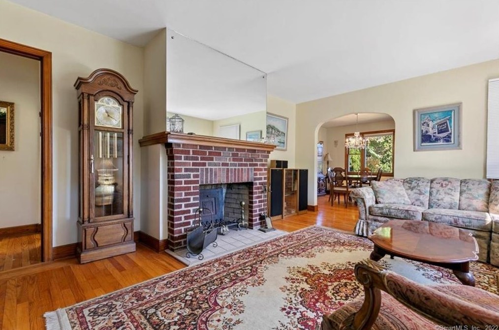 120 Harrington Ave, New Haven, CT 06512-2636