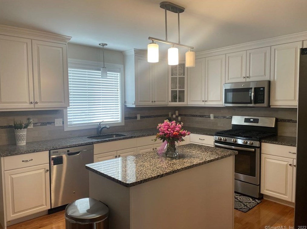 380 King Street #5, Bristol, CT 06010