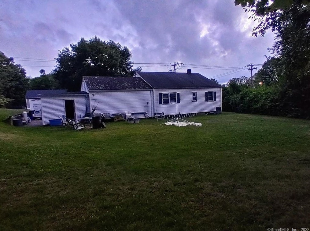 8 Academy Hill Rd, Plainfield, CT 06374