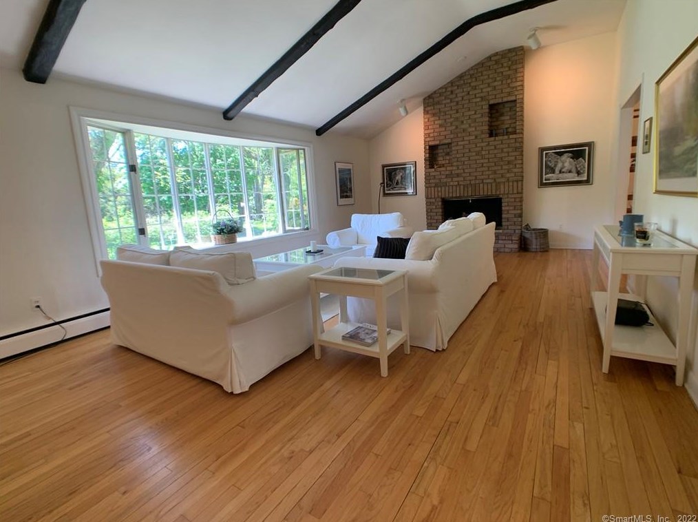 9 Round Pond Rd, Westport, CT 06880