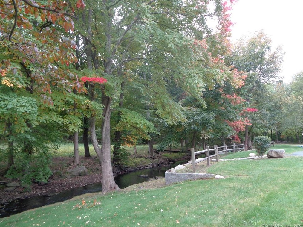 279 Quarry Rd #1, Glastonbury, CT 06033