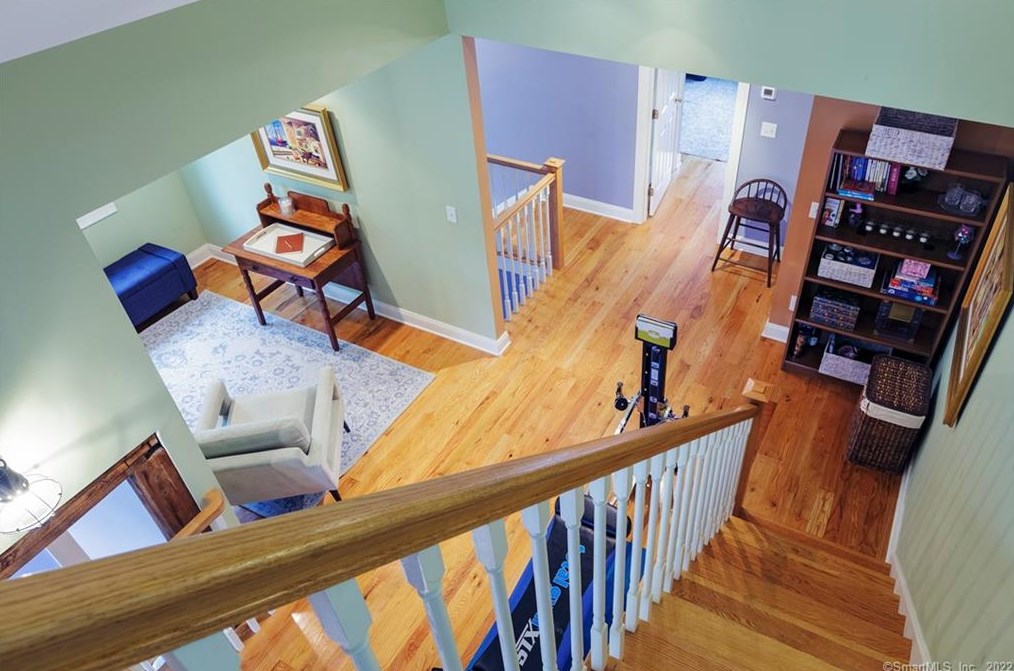110 Cherry St, Guilford CT  06437-2476 exterior