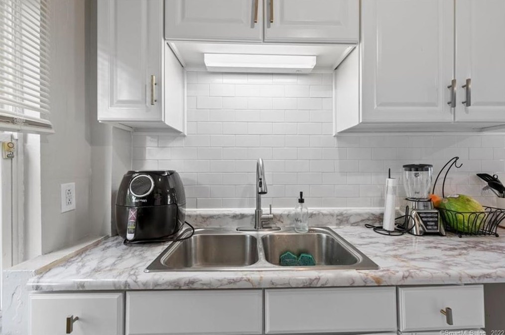 133 Portsea St, New Haven CT 06519-2238 exterior