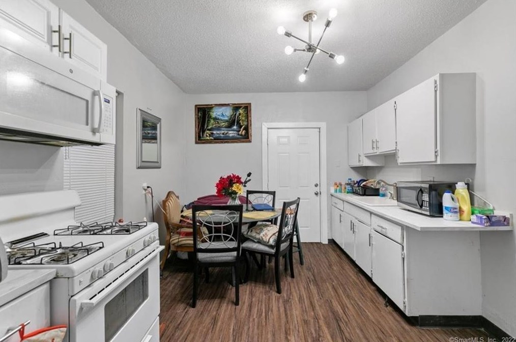 133 Portsea St, New Haven CT 06519-2238 exterior