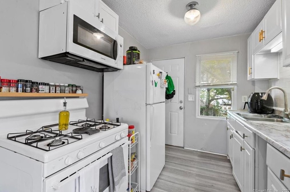 133 Portsea St, New Haven CT 06519-2238 exterior