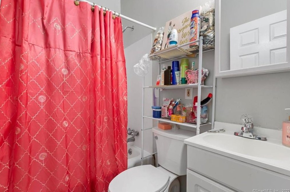 133 Portsea St, New Haven CT 06519-2238 exterior