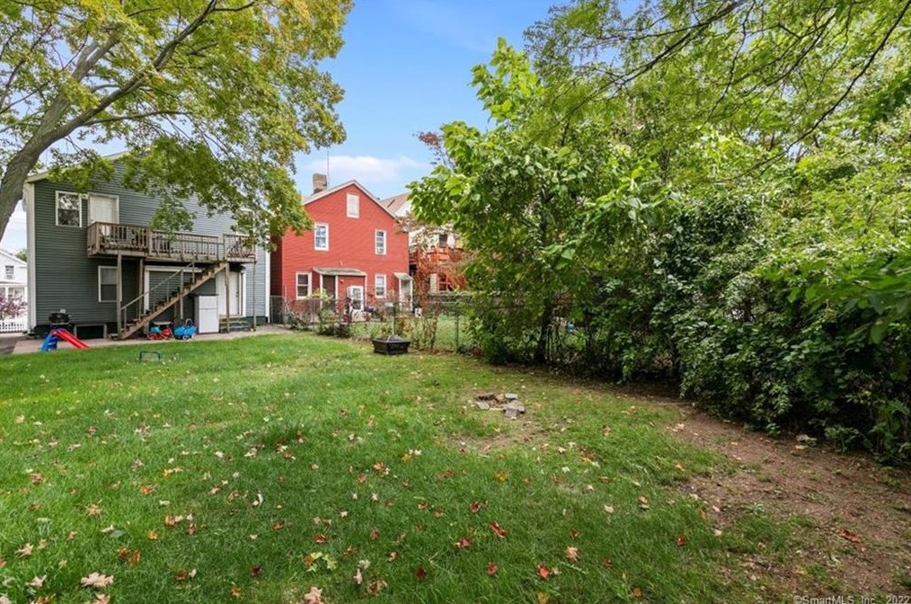 133 Portsea St, New Haven CT 06519-2238 exterior