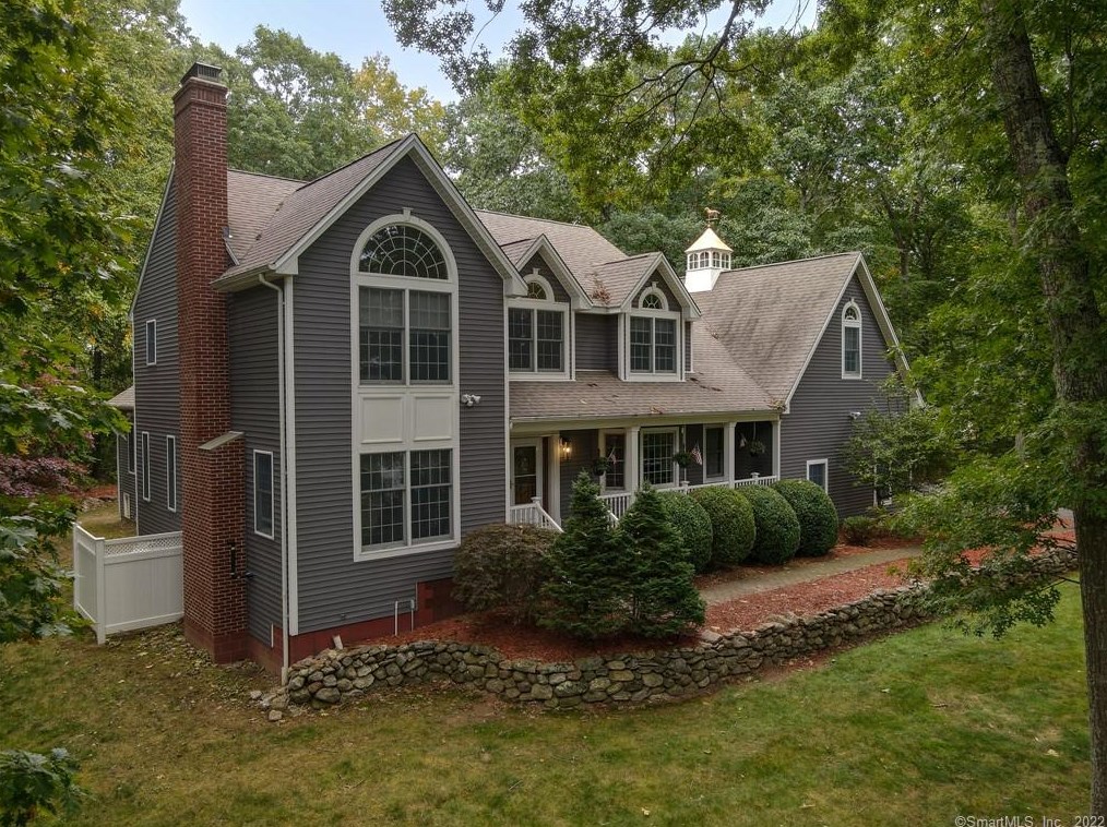 41 Old Daniels Ln, Amston, CT 06231
