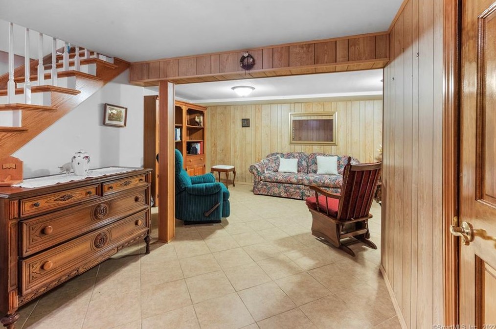 204 Metcalf Rd, Tolland CT 06084-3756 exterior