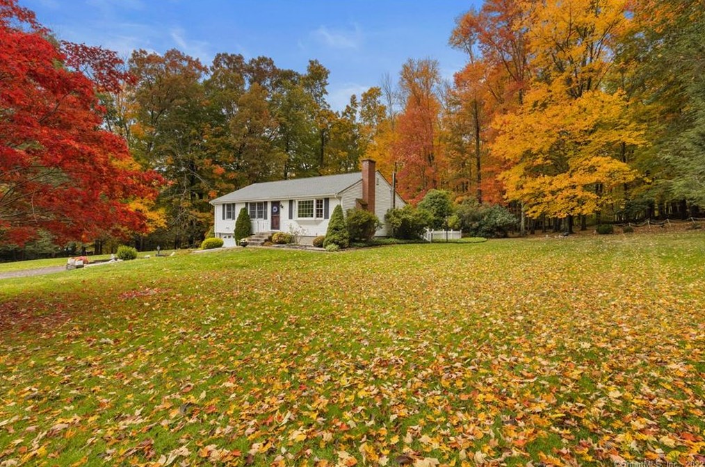 204 Metcalf Rd, Tolland, CT 06084-3756