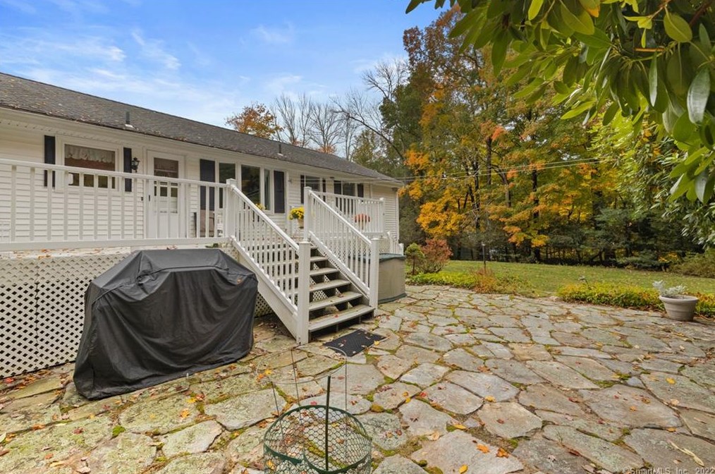 204 Metcalf Rd, Tolland CT 06084-3756 exterior