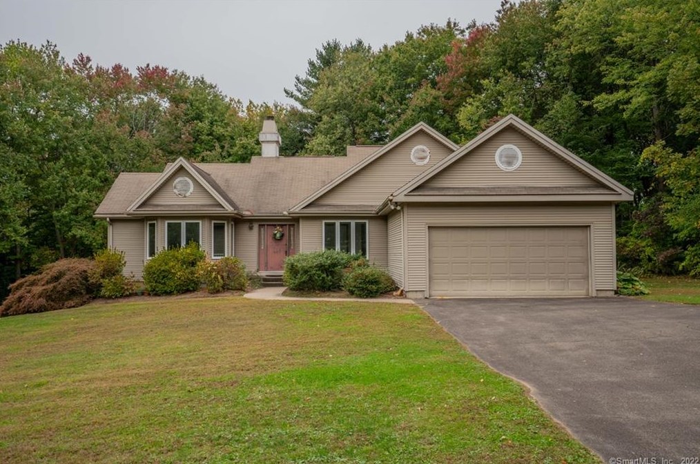 5 Aspen Rise, East Granby, CT 06026